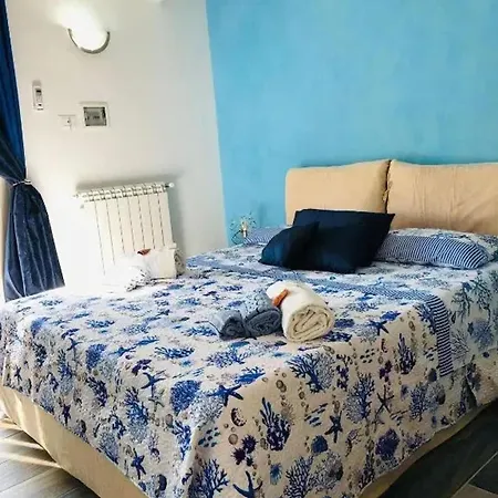 With Sea View In - 18 M² Apartment