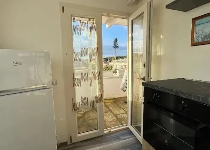 With Sea View In - 18 M²