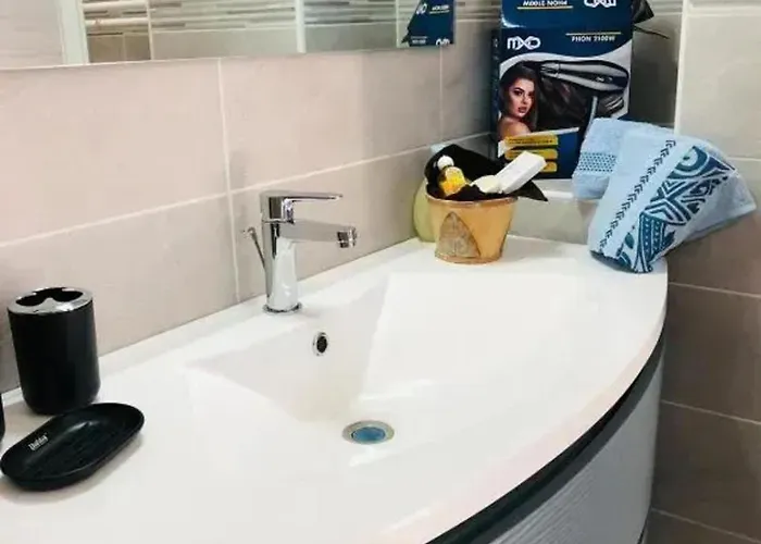 With Sea View In - 18 M² Апартаменти Галліполі