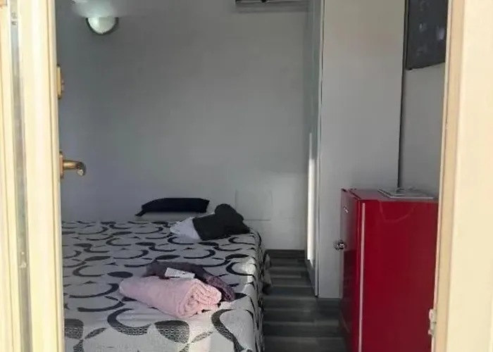 With Sea View In - 18 M² Апартаменти Галліполі